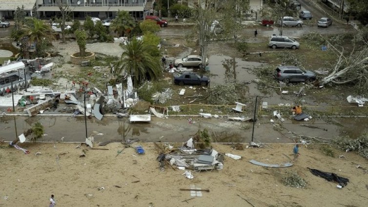 Антиной носи още дъждове и бури в Гърция, утре най-критично