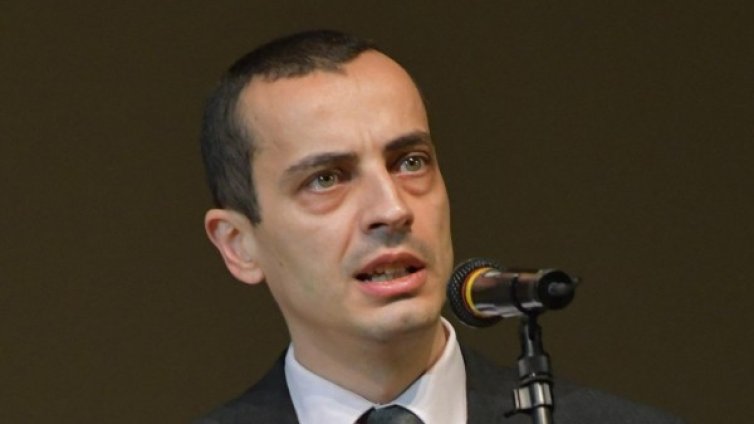 Чобанов призна за грешки при проeктирането на "Ларгото"