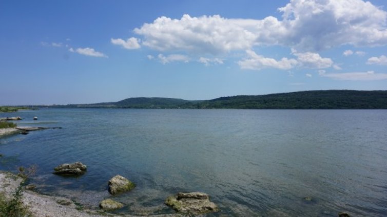 Утре ще е слънчево, но пак може да вали 