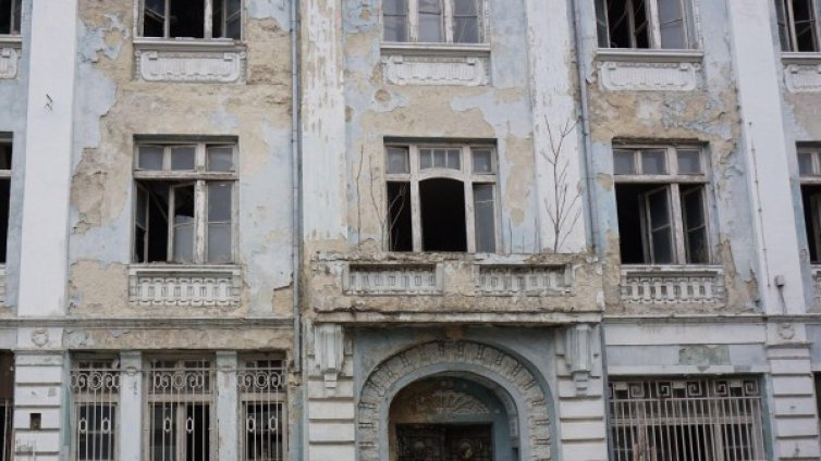 Вече няма да тънат в разруха! Спасяват паметници на културата 