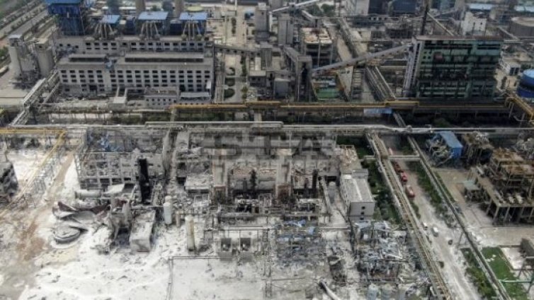 Загиналите при газовата експлозия в Китай вече са 15 души 