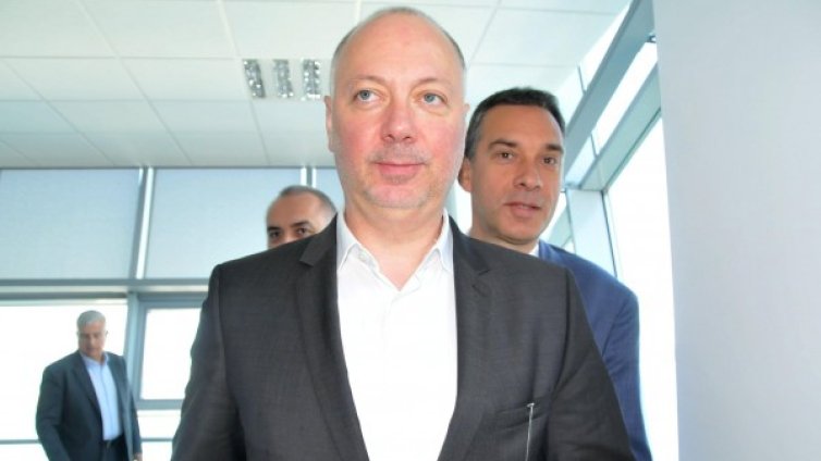 Росен Желязков проведе първия 5G разговор в България