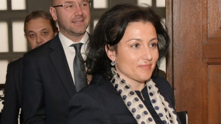 Танева: Кризата с чумата е тежка, огнищата са вече 28