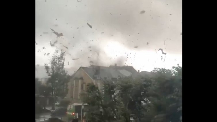 Торнадо връхлетя Люксембург, шестима са ранени