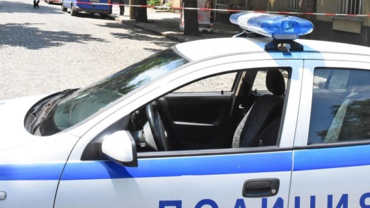 Измамница измъкна близо 4 000 от наивен старец 