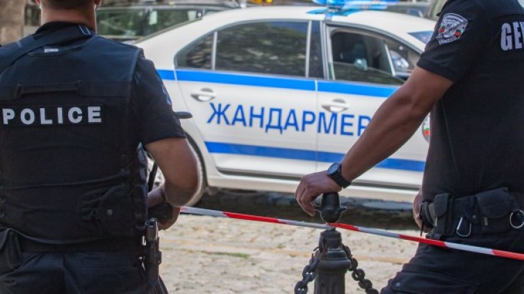 Сигнал за бомба и на летището в Пловдив
