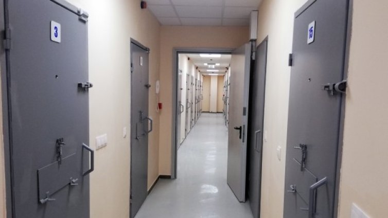 Добре дошли! Арестът в Сливен според евростандартите