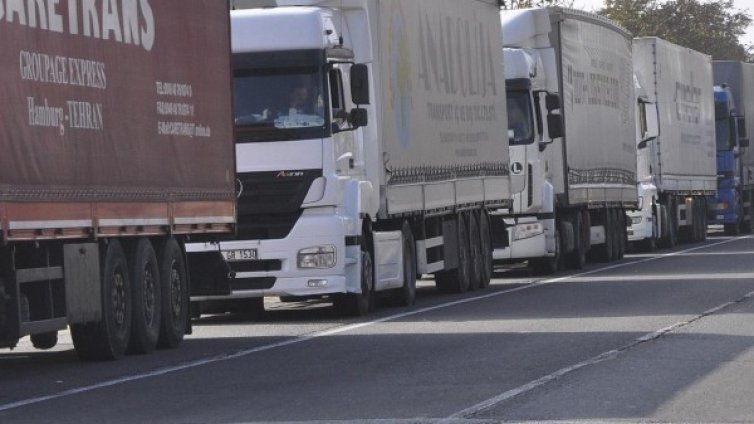 В края на седмицата: Колони на граничен пункт "Кулата"