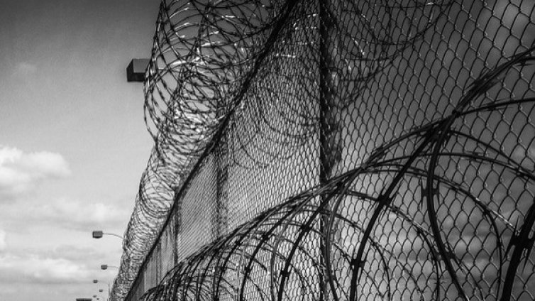 Няма следа от избягалите затворници от Стара Загора 