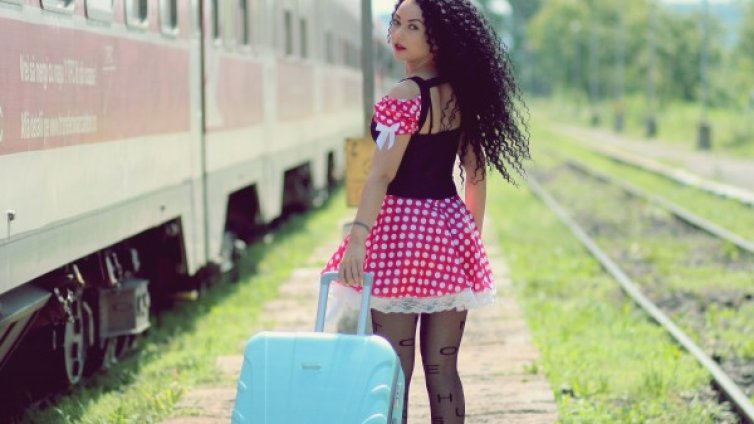 Тренд сред звездите: Дрехи на точки