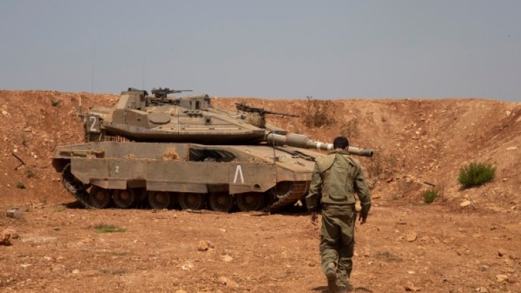 Израел разполага допълнителни сили на границата с Ливан