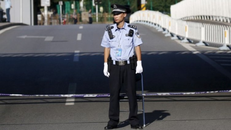 Осем деца убити при нападение в китайско училище