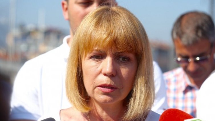 Фандъкова ще показва на Манолова новите 100 забавачки в София