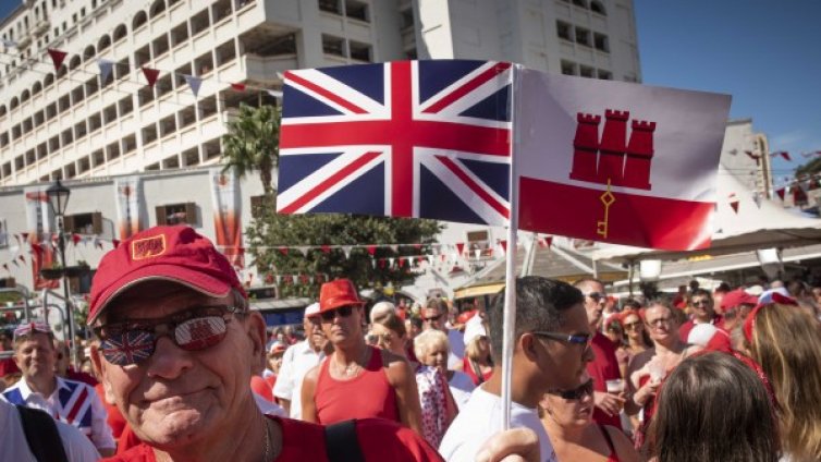 В страх от твърд Brexit: Всеки пети британец се запасява с храна