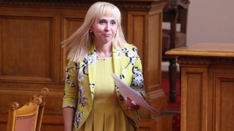Манолова вдигна летвата високо... Задачите пред новия омбудсман