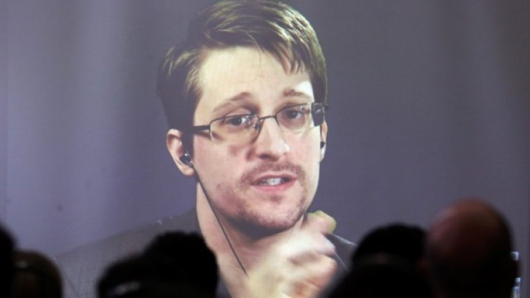 Сноудън би се върнал в САЩ, но не да лежи зад решетките