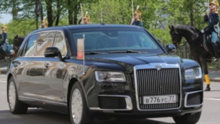 Русия търси пробив на пазара с луксозната лимузина на Путин