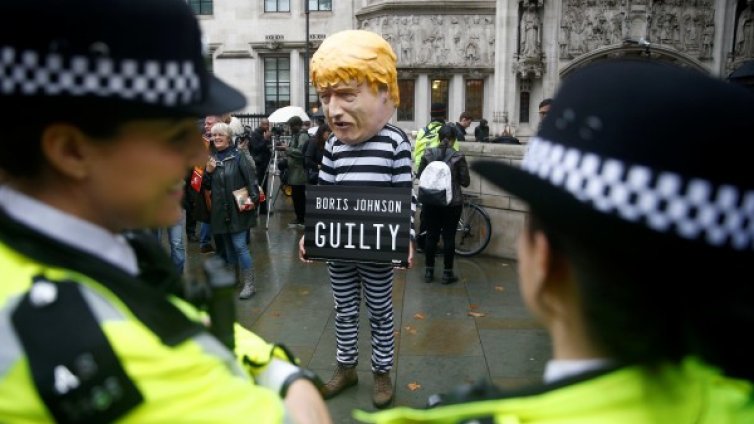 Борис Джонсън все още може да изиграе няколко карти 