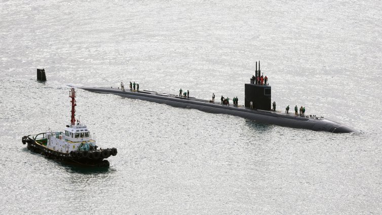 Опита ли се Русия да премести два подводни ядрени реактора в Северна Корея?