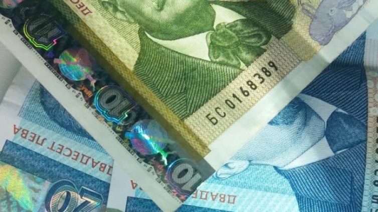 Арестуваха служител от ИАРА, взел подкуп от 450 лв.