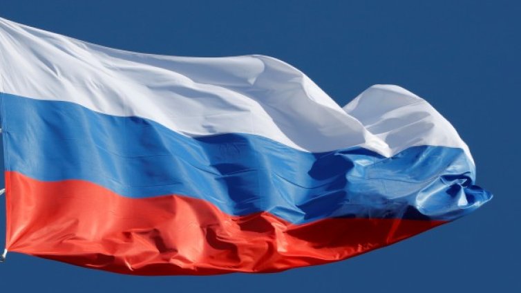 Русия губи влияние на Балканите? Прегръдката й обаче не отслабва