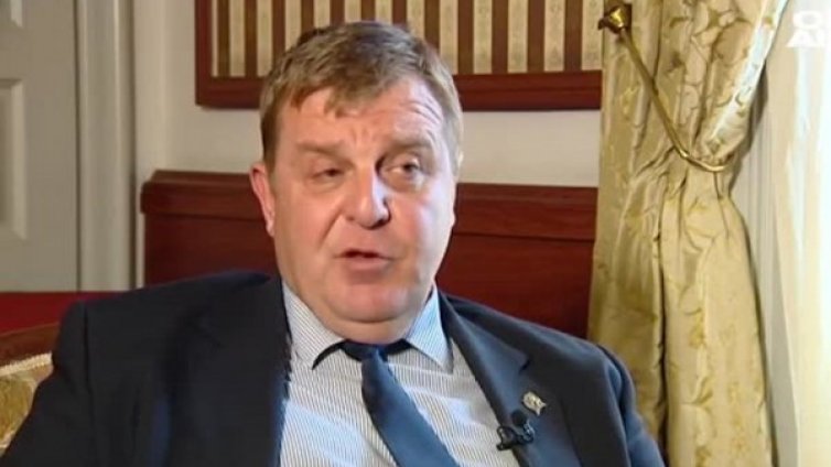 Каракачанов: Северна Македония да промени учебниците по история!
