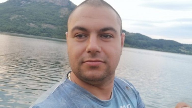 Търси се: Тодор е в неизвестност от 1 октомври