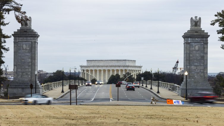 САЩ рязко са засилили военното си присъствие в Карибско море