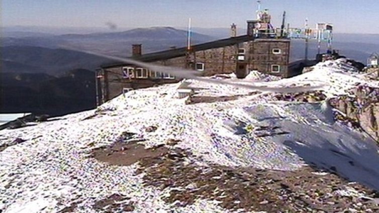 В планините дъждът минава в сняг, на Мусала е минус 1&deg;C