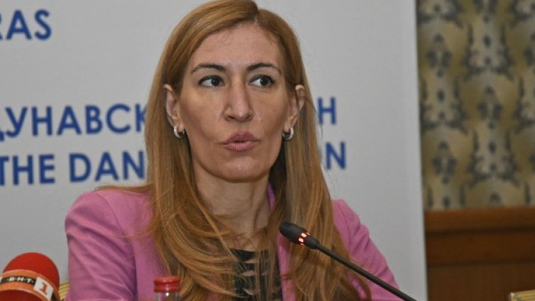 Фалитът на  "Астрал Холидейз" засяга пряко 251 души