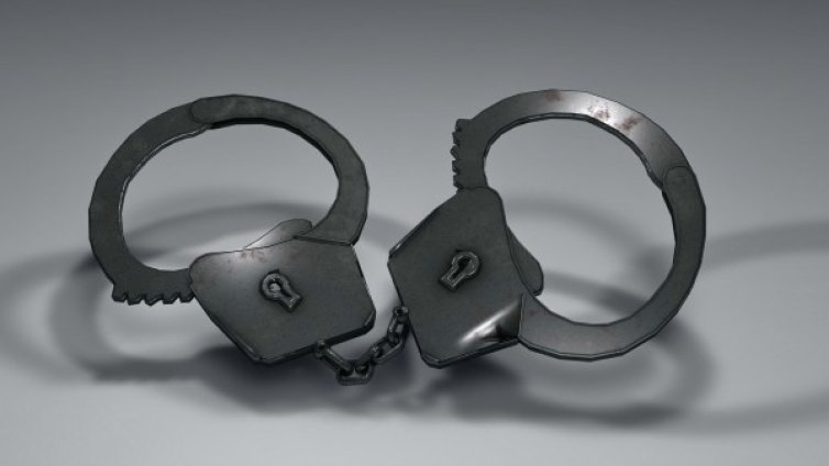 Жена откри крадец в дома си, заключила се и звъннала на 112