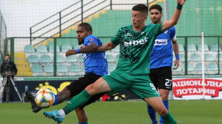Черно море победи с 2:0 като гост Витоша 