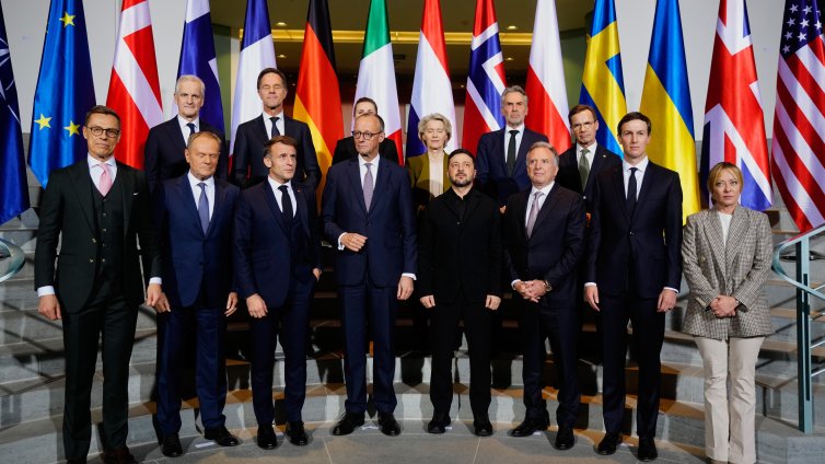 Европейски лидери предлагат многонационални сили като гаранция за сигурността на Украйна