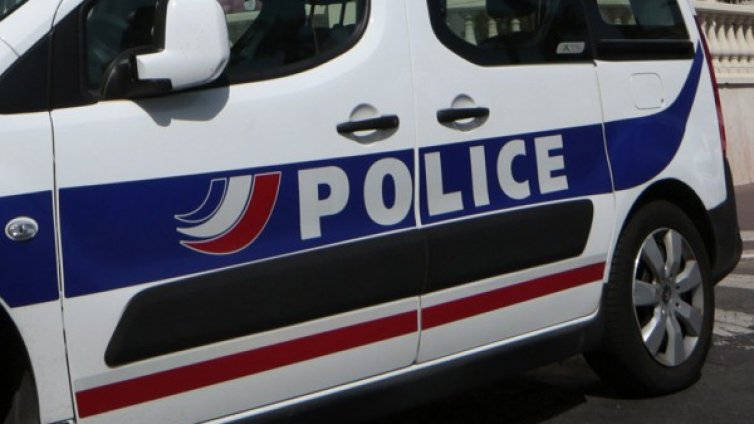 Мъж се барикадира във френски музей, отправял заплахи