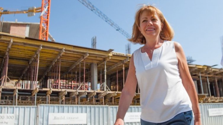 Сигурен балотаж в София, Фандъкова с 9% преднина пред Манолова