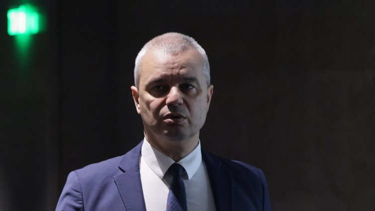 Костадинов: Служебният кабинет не е съставен, за да прави честни избори, а да разчиства сметки