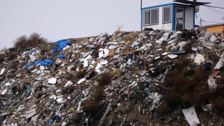 Общини в затруднения заради сметищата: Вдига ли се такса смет?