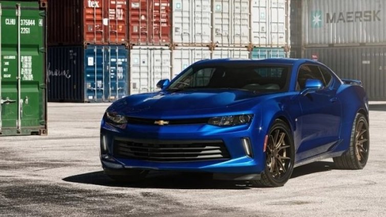 Да караш суперкола без книжка, в Англия - може