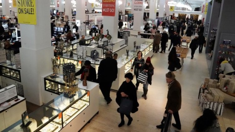 "Черният петък" се задава, харчим по 500 лв. за дрехи, електроника...