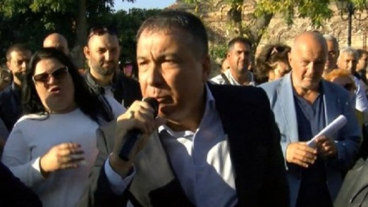 Прецедент в Несебър: Кметът арестант полага клетва