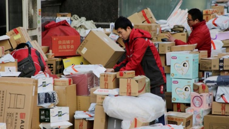 След Деня на Самотните сърца: Ад за куриерите в Китай 