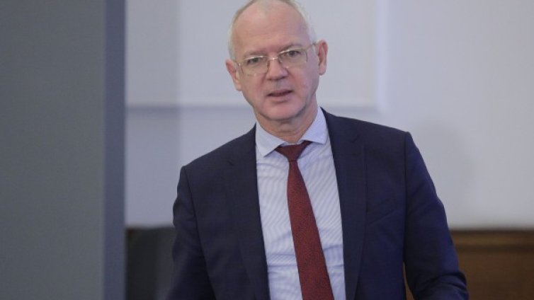 АИКБ на Велев против новия ръст на минималната пенсия 