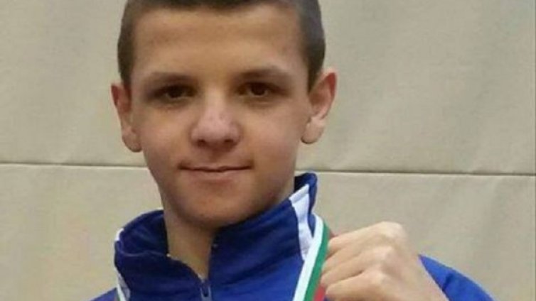 14-годишният Ванко се нуждае спешно от помощ за лечение