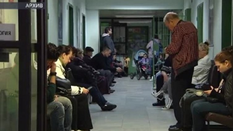 Грип все още няма, но и ваксините свършиха...