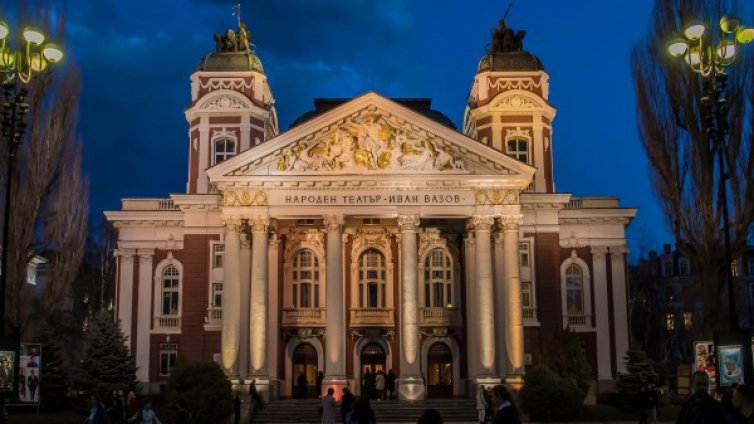 Най-добрите театрални актьори с 2500 лева заплата