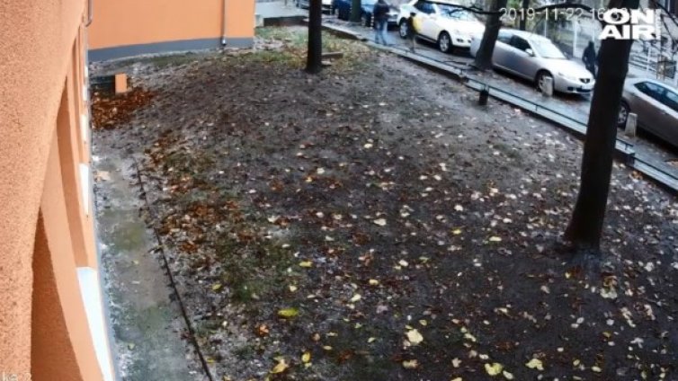 Хулигански акт: Замеряха с камъни прозорците на училище