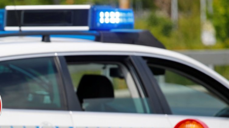 Ледена скулптура уби дете на коледен базар