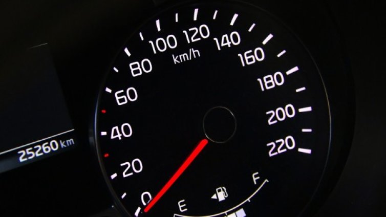  Шофьори, внимавайте - акция "Скорост" застъпва "Зима" 