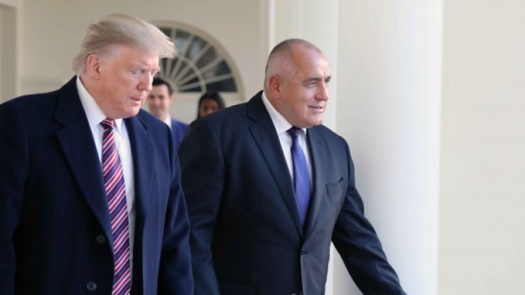 Паси: Отпадането на визите ни за САЩ сега не били най-важното 