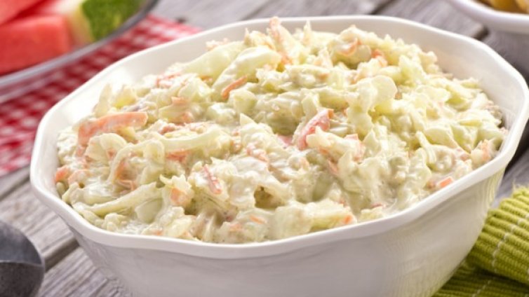 Рецептата Dnes: Зелева салата "Колсло"